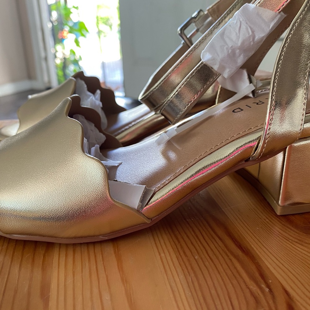 Torrid gold shoes new